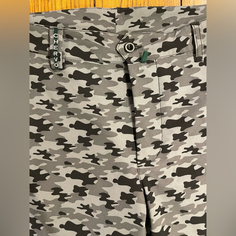 Chervo black/grey camo, size 36 US/11 inch inseam, golf, lightweight, UPF